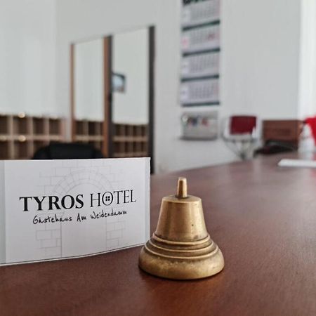 Tyros Hotel Und Gaestehaus Am Weidendamm Hannover Exteriér fotografie