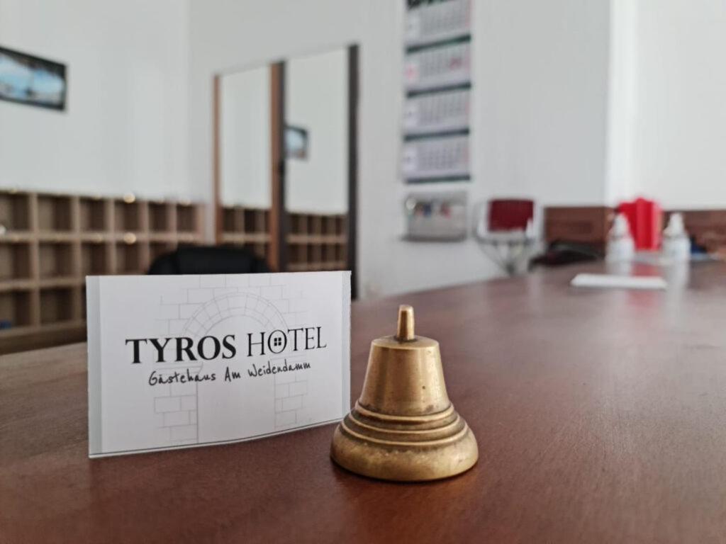 Tyros Hotel Und Gaestehaus Am Weidendamm Hannover Exteriér fotografie